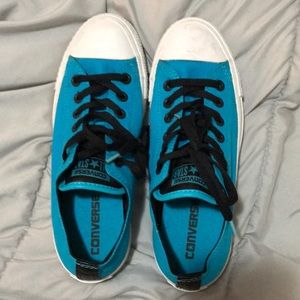 Converse blue shoes new
